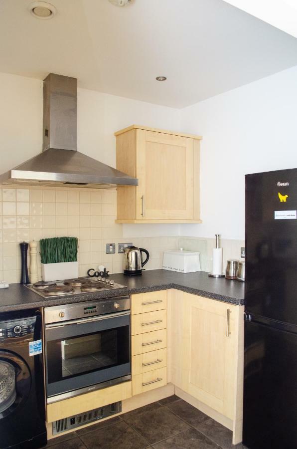 Serviced Apartment In Liverpool City Centre - Free Parking - Balcony - By Happy Days 外观 照片